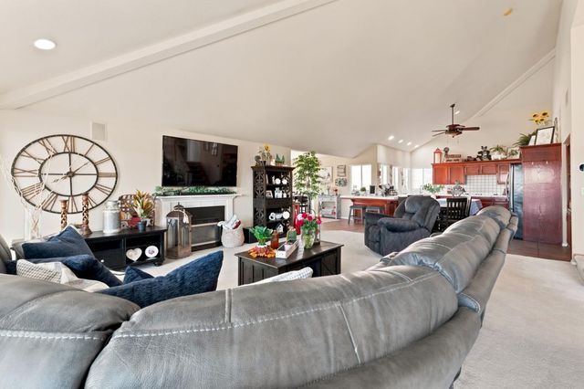 21987 Mary Rebecca Lane, Friant, CA 93626
