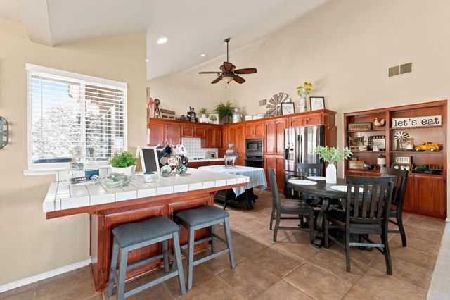 21987 Mary Rebecca Lane, Friant, CA 93626