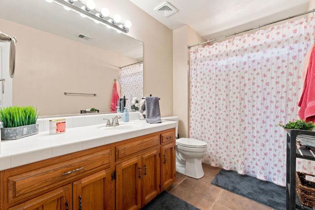 21987 Mary Rebecca Lane, Friant, CA 93626