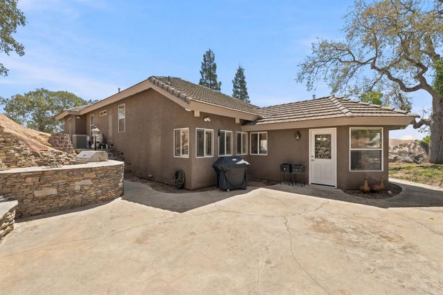 21987 Mary Rebecca Lane, Friant, CA 93626