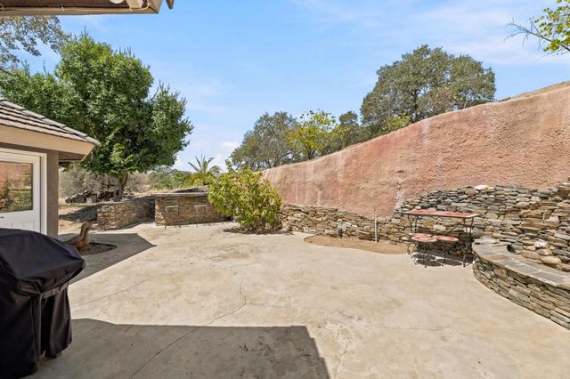 21987 Mary Rebecca Lane, Friant, CA 93626