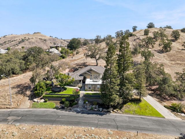 21987 Mary Rebecca Lane, Friant, CA 93626