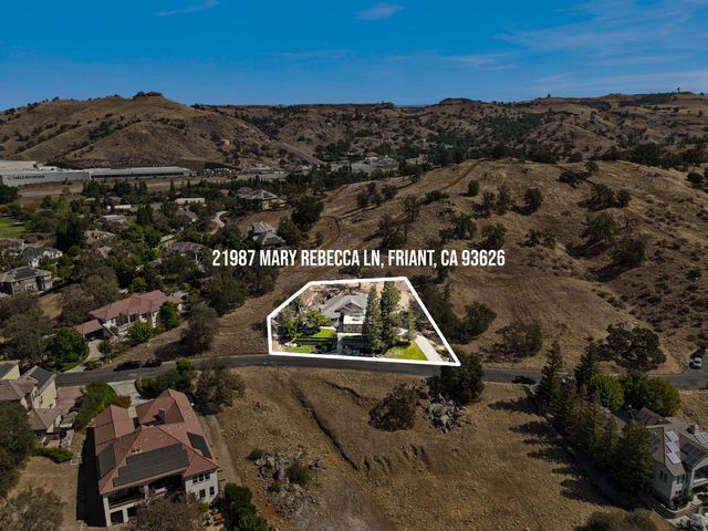 21987 Mary Rebecca Lane, Friant, CA 93626