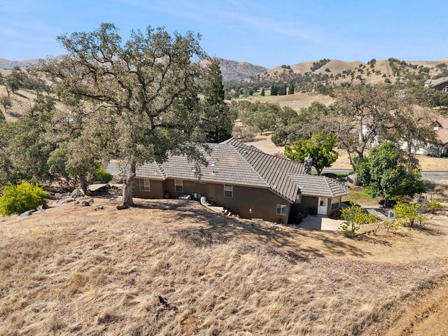 21987 Mary Rebecca Lane, Friant, CA 93626