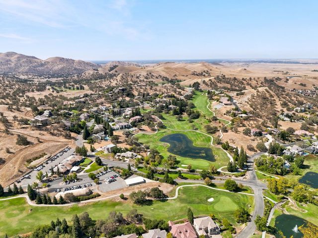 21987 Mary Rebecca Lane, Friant, CA 93626