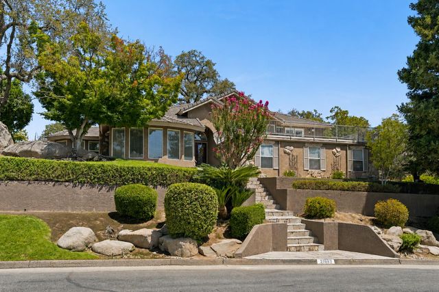21987 Mary Rebecca Lane, Friant, CA 93626