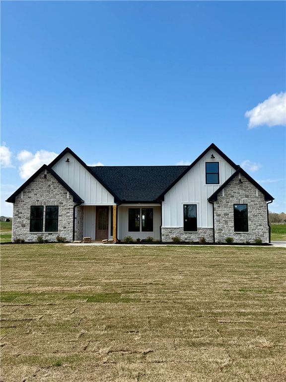 5306 Hwy 413, Iva, SC 29655