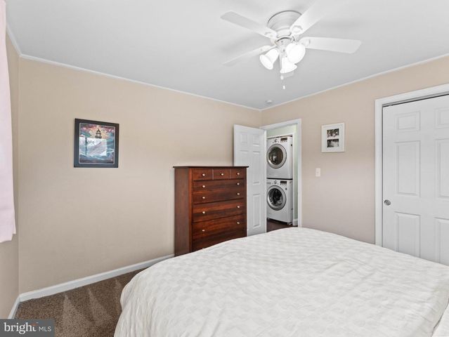 56 VERMILLION, Levittown, PA 19054