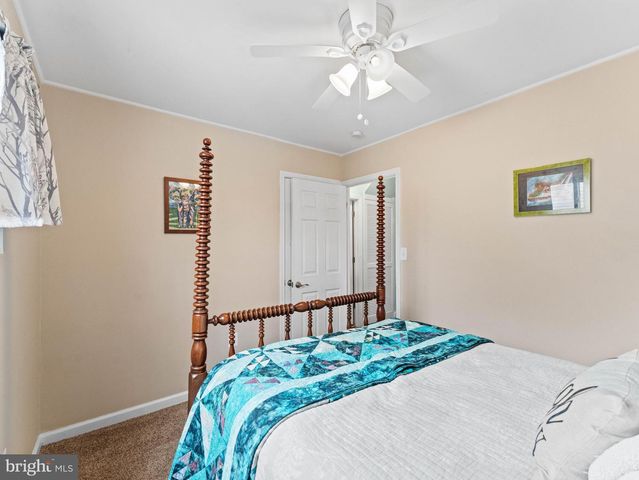 56 VERMILLION, Levittown, PA 19054