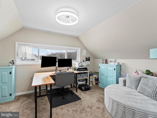 56 VERMILLION, Levittown, PA 19054