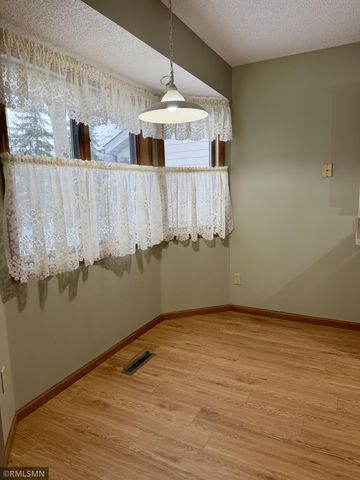 1325 Jackson Drive, Hastings, MN 55033