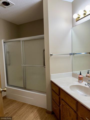 1325 Jackson Drive, Hastings, MN 55033