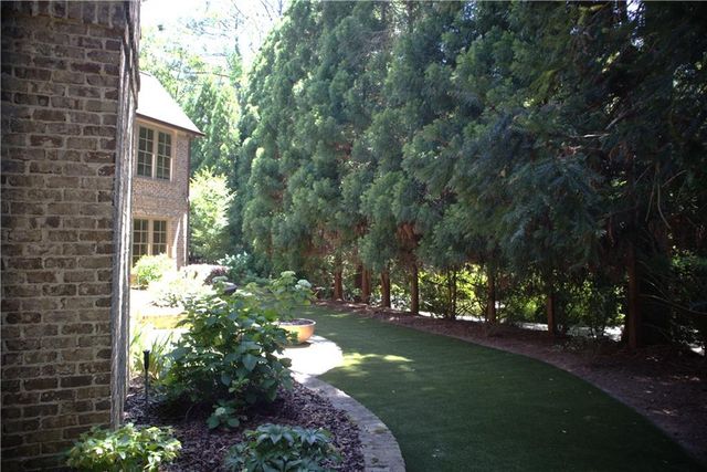 841 Camden Park Court NE, Atlanta, GA 30342