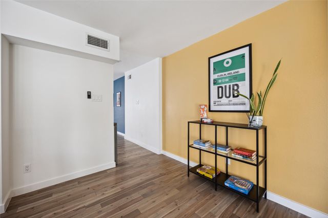 3520 Mount Vernon Street, Houston, TX 77006