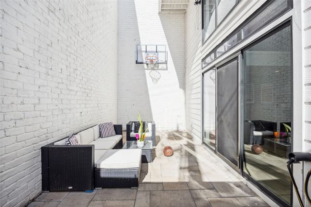 3520 Mount Vernon Street, Houston, TX 77006