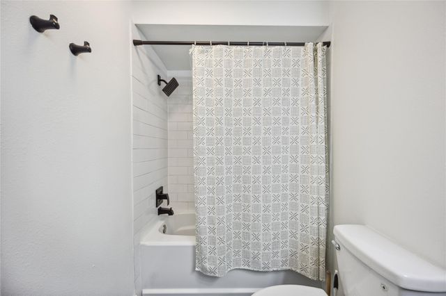 3520 Mount Vernon Street, Houston, TX 77006