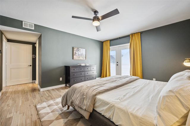 3520 Mount Vernon Street, Houston, TX 77006