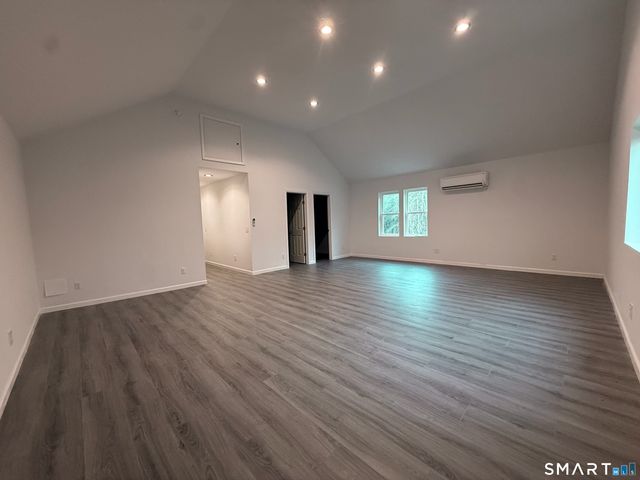 24 River Road, Sterling, CT 06377