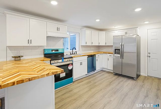 24 River Road, Sterling, CT 06377