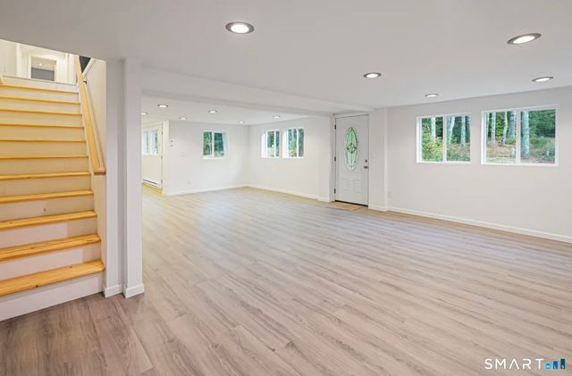 24 River Road, Sterling, CT 06377