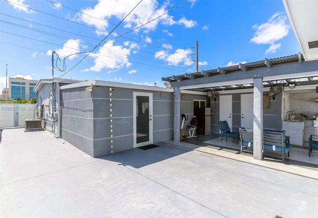 4041 SW 117th Ave, Miami, FL 33175