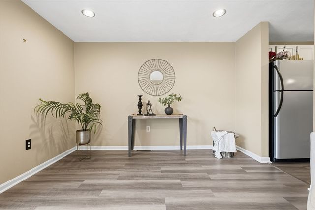 82 Patrick Rd 82, Tewksbury, MA 01876