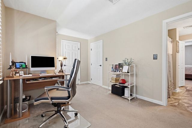 82 Patrick Rd 82, Tewksbury, MA 01876