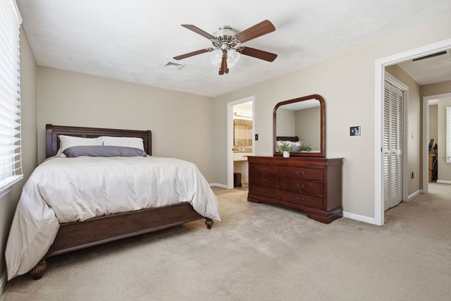 82 Patrick Rd 82, Tewksbury, MA 01876