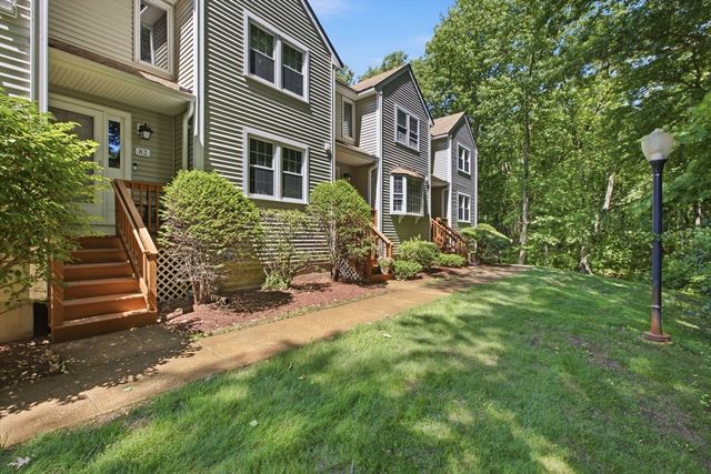 82 Patrick Rd 82, Tewksbury, MA 01876