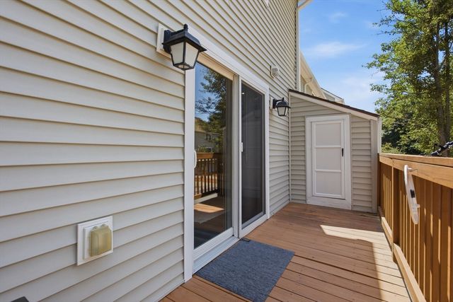 82 Patrick Rd 82, Tewksbury, MA 01876