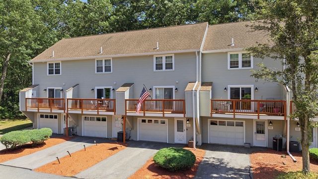 82 Patrick Rd 82, Tewksbury, MA 01876