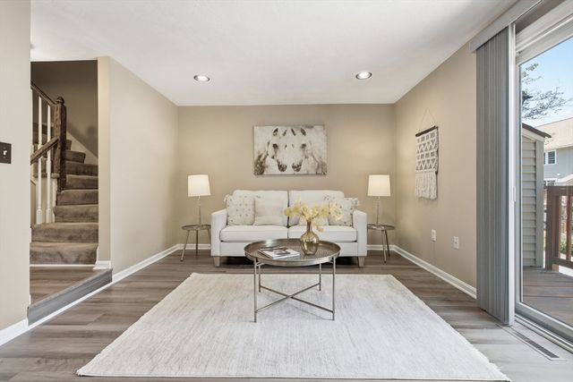 82 Patrick Rd 82, Tewksbury, MA 01876