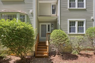 82 Patrick Rd 82, Tewksbury, MA 01876