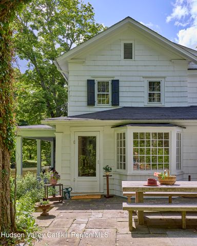 2498 Salt Point Turnpike, Clinton Corners, NY 12514