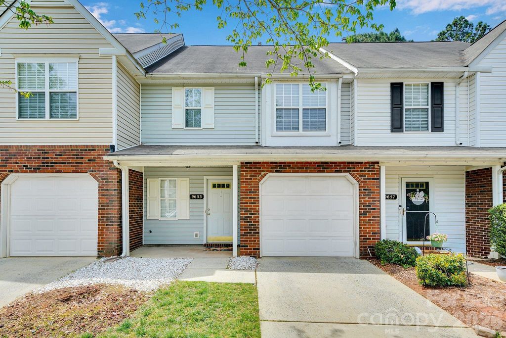9653 Terrier Way, Charlotte, NC 28269