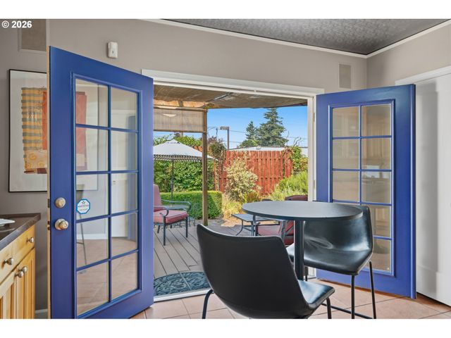 3137 Ne 83RD Ave, Portland, OR 97220