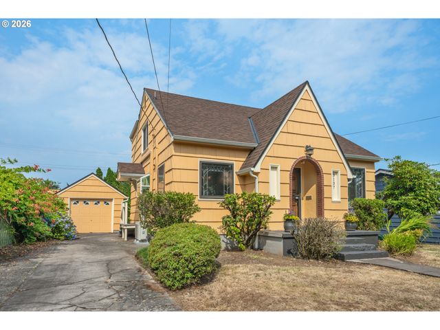 3137 Ne 83RD Ave, Portland, OR 97220