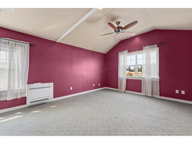 3137 Ne 83RD Ave, Portland, OR 97220