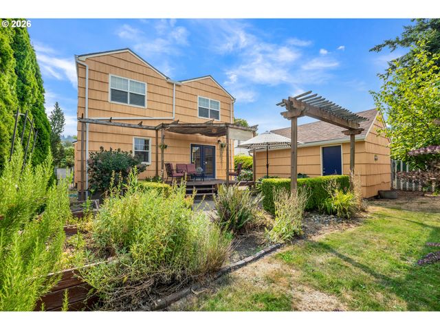 3137 Ne 83RD Ave, Portland, OR 97220