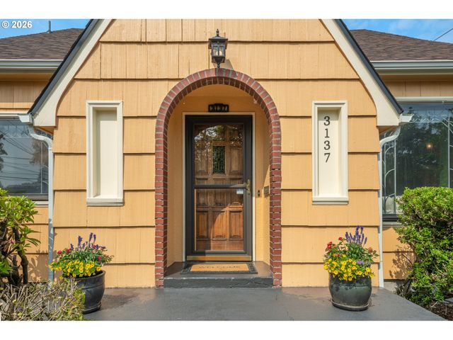 3137 Ne 83RD Ave, Portland, OR 97220