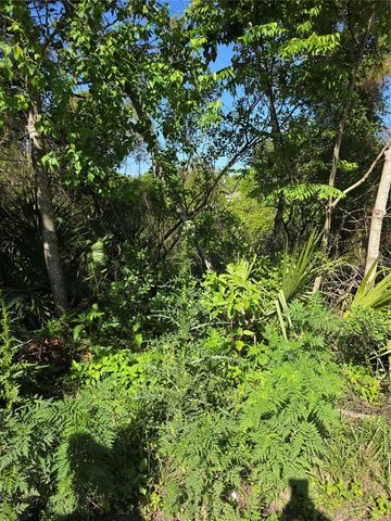 226 WALNUT AVENUE, Orange City, FL 32763