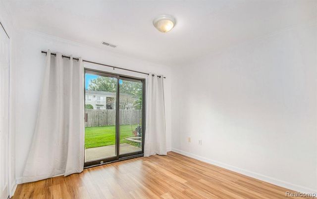 30735 Hidden Pines Lane, Roseville, MI 48066