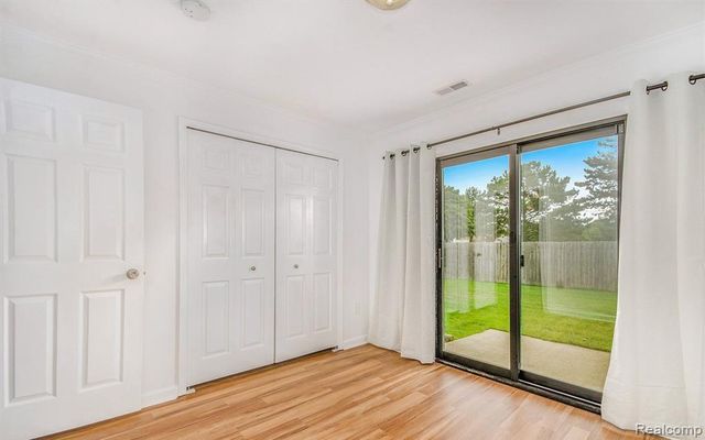 30735 Hidden Pines Lane, Roseville, MI 48066