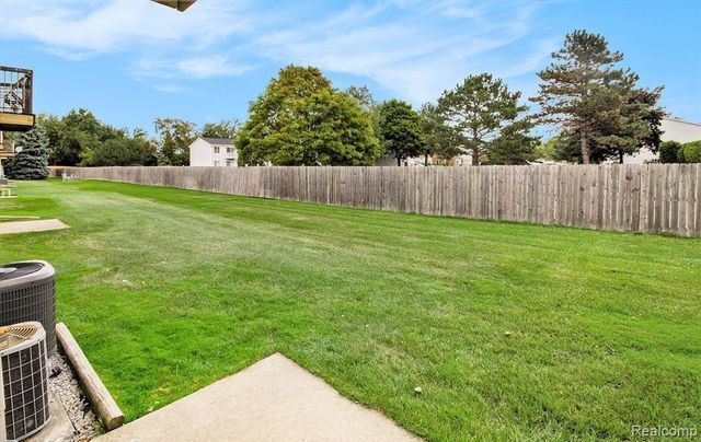 30735 Hidden Pines Lane, Roseville, MI 48066