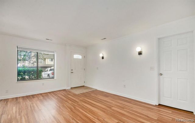 30735 Hidden Pines Lane, Roseville, MI 48066