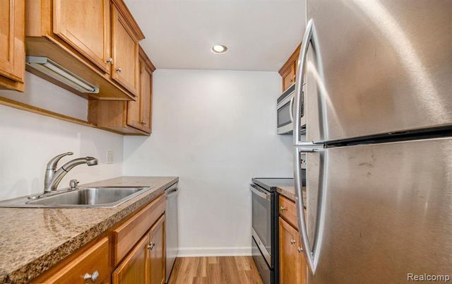 30735 Hidden Pines Lane, Roseville, MI 48066