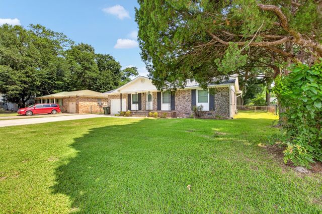 10 Newark Avenue, Goose Creek, SC 29445