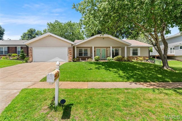 7207 Emerald Hill Court, St Louis, MO 63129