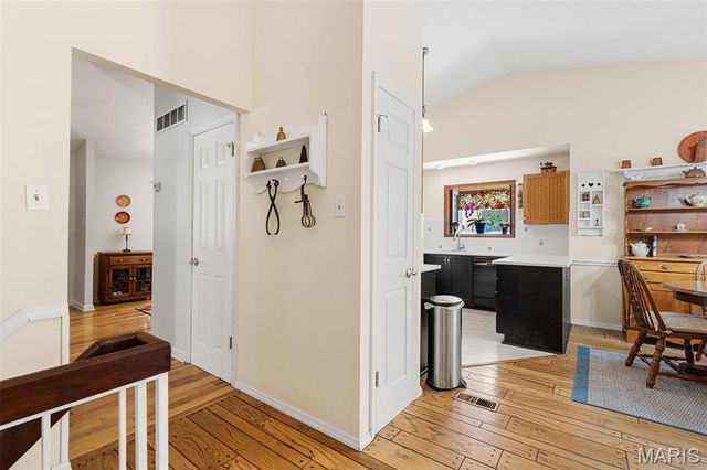 7207 Emerald Hill Court, St Louis, MO 63129