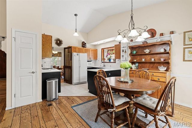7207 Emerald Hill Court, St Louis, MO 63129